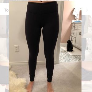 Low Rise Lululemon Wunder Under Leggings
